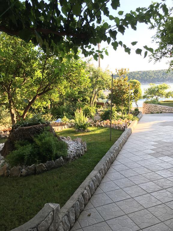 Apartment Biserka Barbat na Rabu المظهر الخارجي الصورة