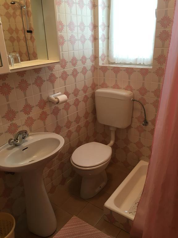 Apartment Biserka Barbat na Rabu المظهر الخارجي الصورة