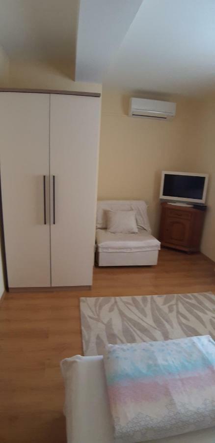 Apartment Biserka Barbat na Rabu المظهر الخارجي الصورة