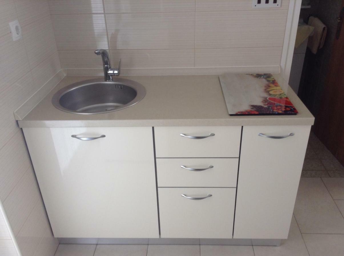 Apartment Biserka Barbat na Rabu المظهر الخارجي الصورة