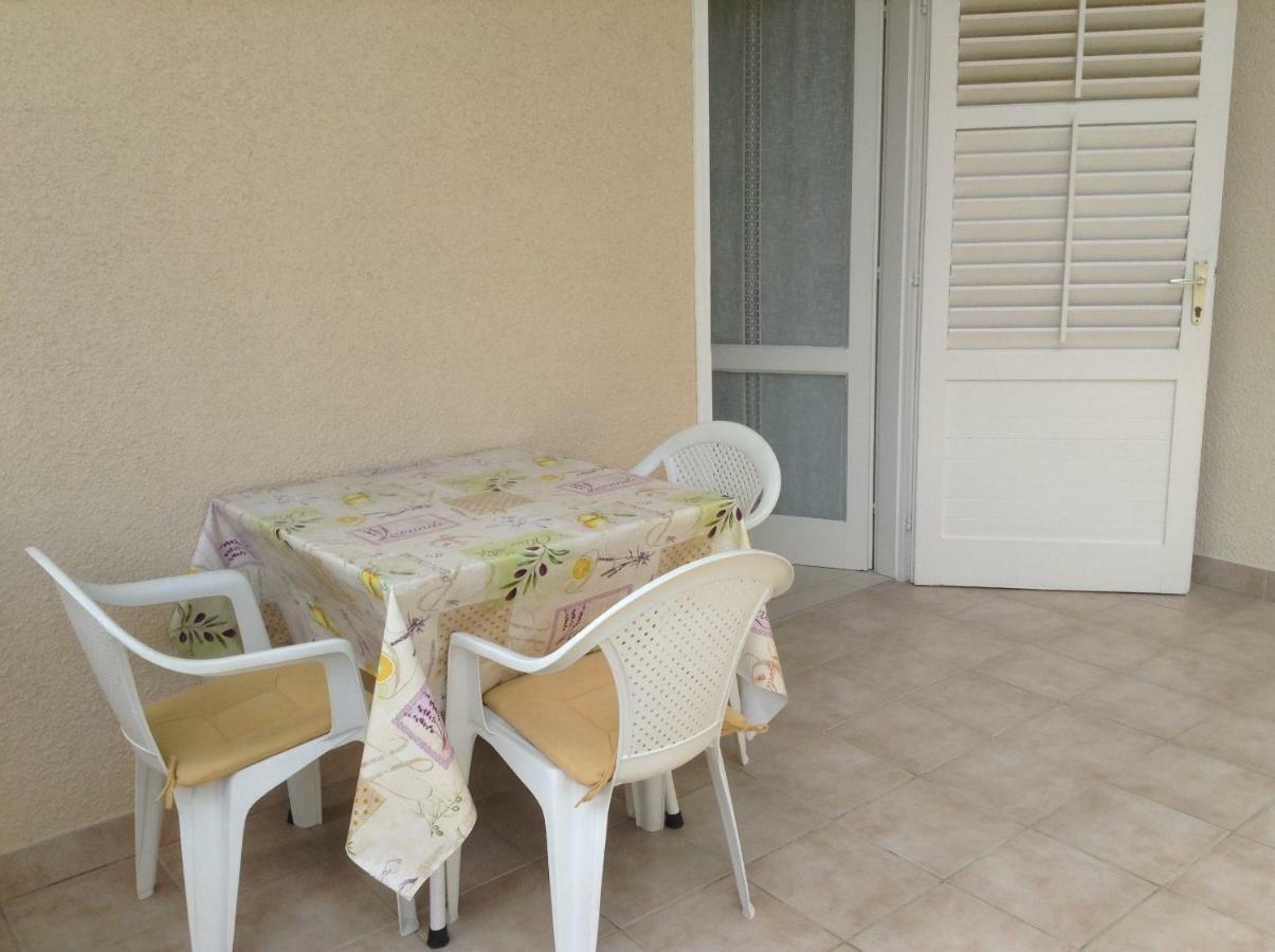 Apartment Biserka Barbat na Rabu المظهر الخارجي الصورة